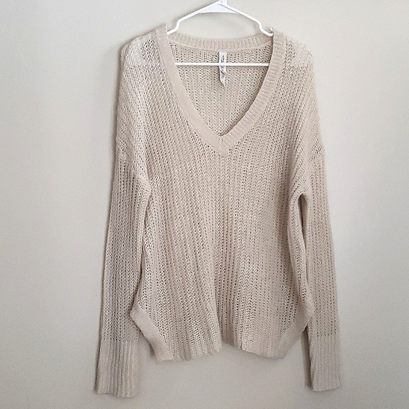 Aeropostale Knit V-Neck Sweater - Picture 1 of 7